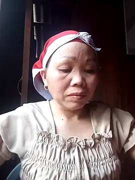 Snapshot of _YooY_ chatting on October 9, 2025, 7:53 am  YooY  online show from October 9, 2025, 7:53 am