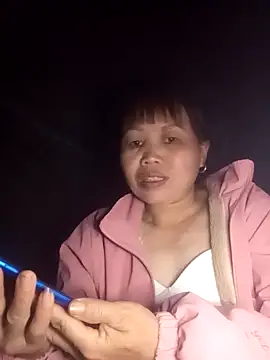 Snapshot of _YooY_ chatting on October 26, 2025, 2:28 pm  YooY  online show from October 26, 2025, 2:28 pm