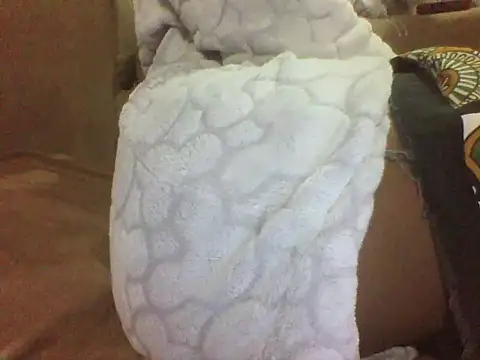 Moongodessy online show from October 21, 2025, 5:29 am