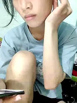 Snapshot of Ly-ny chatting on October 2, 2025, 8:07 am Ly-ny online show from October 2, 2025, 8:07 am