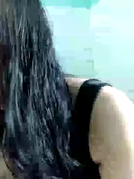 Snapshot of Ly-ny chatting on October 9, 2025, 5:41 am Ly-ny online show from October 9, 2025, 5:41 am