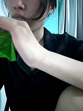 Snapshot of Ly-ny chatting on September 29, 2025, 7:04 am Ly-ny online show from September 29, 2025, 7:04 am