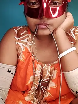 mimi87hoty online show from November 14, 2025, 5:27 pm