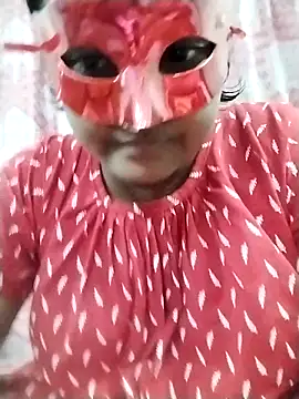 mimi87hoty online show from March 3, 2026, 5:31 pm