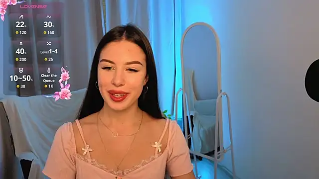 Snapshot of SeraphinaLux chatting on September 10, 2025, 1:54 pm SeraphinaLux online show from September 10, 2025, 1:54 pm