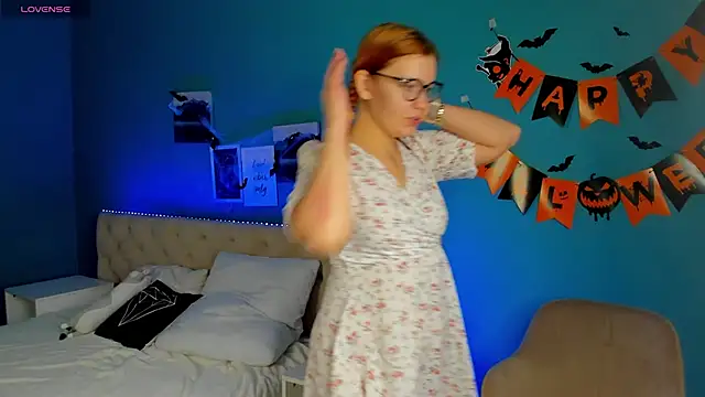 BattyBaker online show from October 24, 2025, 2:21 am