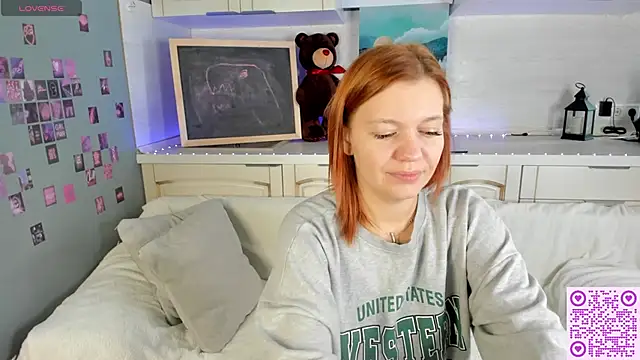 BattyBaker online show from September 19, 2025, 3:10 am