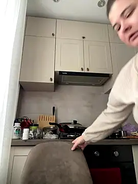 AliceCurlyX online show from January 15, 2026, 8:40 am