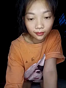 Snapshot of Ananine chatting on October 14, 2025, 10:53 pm Ananine online show from October 14, 2025, 10:53 pm