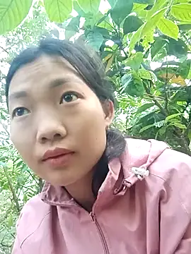 Ananine online show from April 12, 2026, 11:41 pm