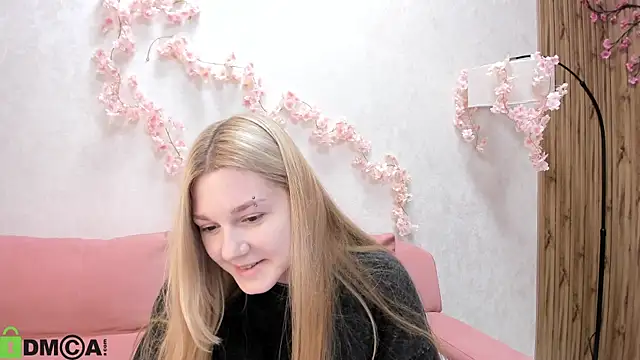 Snapshot of Sylvia_Ortiz chatting on September 19, 2025, 9:35 am Sylvia Ortiz online show from September 19, 2025, 9:35 am