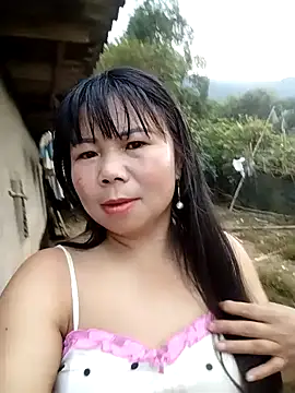 lusy-00 online show from September 19, 2025, 10:41 am