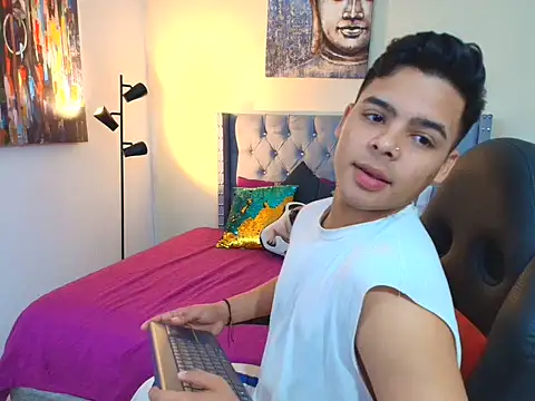 stewart mateo  online show from September 19, 2025, 2:26 am