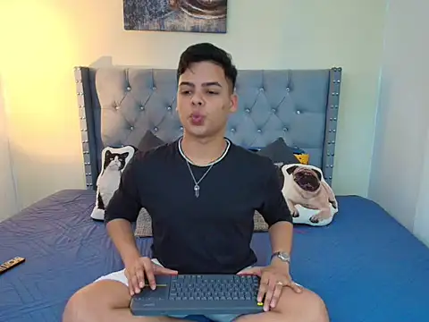 stewart mateo  online show from October 10, 2025, 2:01 am