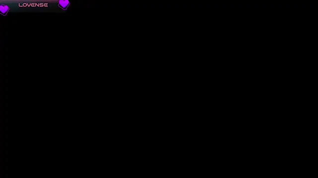 JulitPink online show from August 5, 2026, 8:58 pm