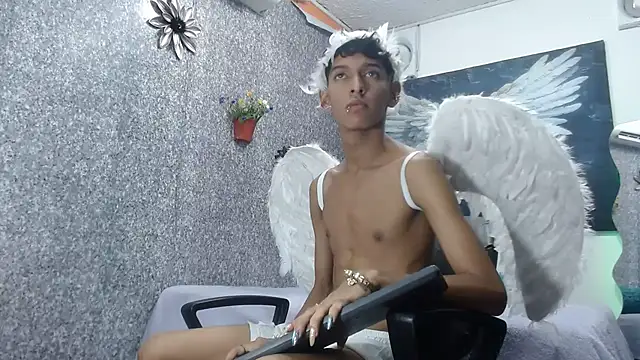 Snapshot of peter_xs chatting on November 3, 2025, 12:05 am peter xs online show from November 3, 2025, 12:05 am