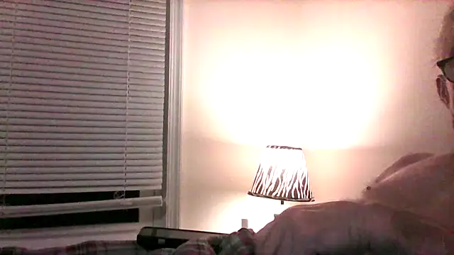 marcie2963 online show from December 4, 2025, 3:05 am