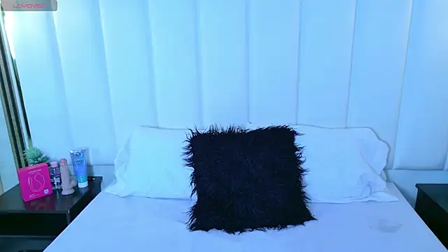 Snapshot of AbbieJoness__ chatting on October 6, 2025, 1:34 pm AbbieJoness online show from October 6, 2025, 1:34 pm