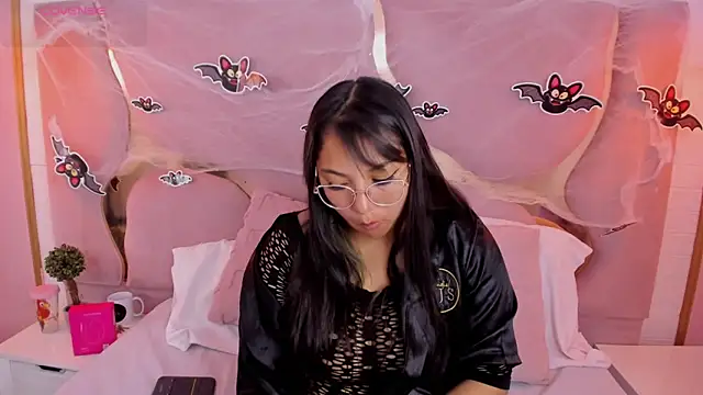 Snapshot of AbbieJoness__ chatting on October 16, 2025, 2:47 pm AbbieJoness online show from October 16, 2025, 2:47 pm