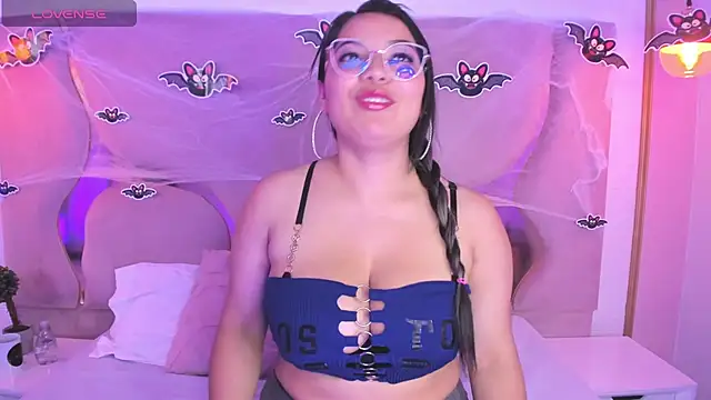 Snapshot of AbbieJoness__ chatting on October 14, 2025, 1:56 pm AbbieJoness online show from October 14, 2025, 1:56 pm