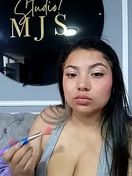 Snapshot of AbbieJoness__ chatting on November 19, 2025, 11:54 am AbbieJoness online show from November 19, 2025, 11:54 am