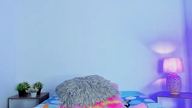 Snapshot of hailey_hadid chatting on October 2, 2025, 11:41 pm hailey hadid online show from October 2, 2025, 11:41 pm