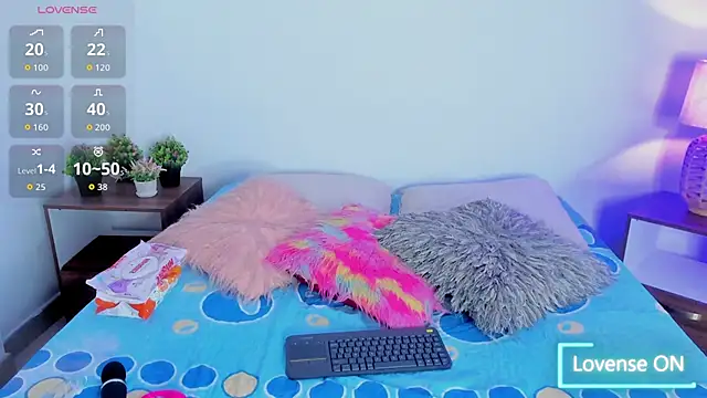 Snapshot of hailey_hadid chatting on September 29, 2025, 6:57 pm hailey hadid online show from September 29, 2025, 6:57 pm