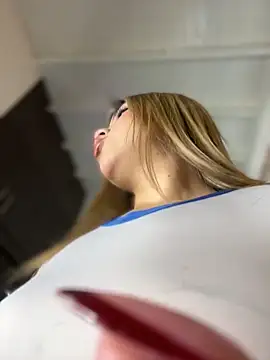 AngelBlushXXX online show from December 18, 2025, 10:02 pm