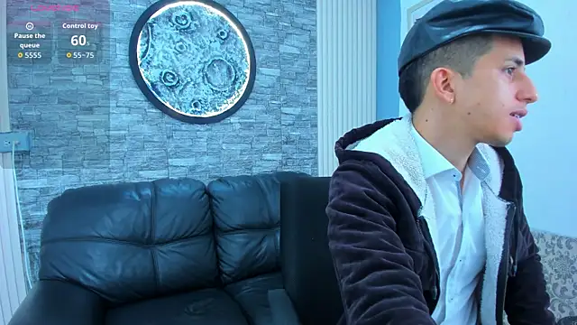 Snapshot of Alexander_gold chatting on October 18, 2025, 12:18 pm Alexander gold online show from October 18, 2025, 12:18 pm