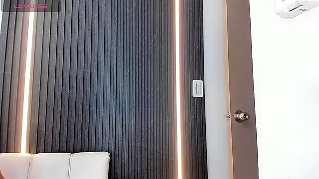 Snapshot of Gabrielaa_Miller_ chatting on October 2, 2025, 8:12 pm Gabrielaa Miller online show from October 2, 2025, 8:12 pm