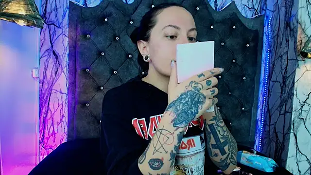 Snapshot of Zami_Escobar_of chatting on September 17, 2025, 6:43 pm Zami Escobar of online show from September 17, 2025, 6:43 pm