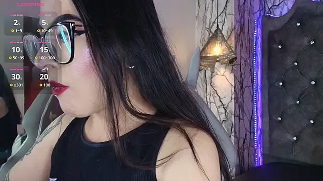 Snapshot of Zami_Escobar_of chatting on October 7, 2025, 6:42 pm Zami Escobar of online show from October 7, 2025, 6:42 pm