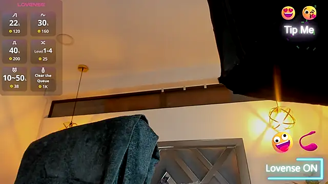 Snapshot of Candy_Hott7 chatting on September 19, 2025, 8:35 pm Candy Hott7 online show from September 19, 2025, 8:35 pm