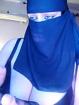 lilyan12 online show from March 8, 2026, 11:08 pm