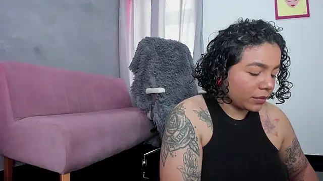 alexholyy online show from October 16, 2025, 2:14 pm