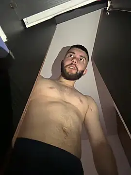 Snapshot of Diicaprio69 chatting on October 1, 2025, 8:02 pm Diicaprio69 online show from October 1, 2025, 8:02 pm