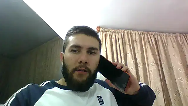 Snapshot of Diicaprio69 chatting on October 26, 2025, 10:54 pm Diicaprio69 online show from October 26, 2025, 10:54 pm