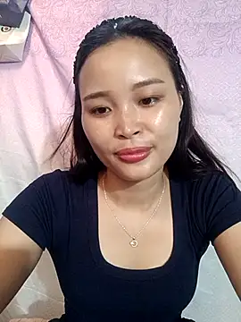 Snapshot of Lili_lovely chatting on September 19, 2025, 12:58 am Lili lovely online show from September 19, 2025, 12:58 am