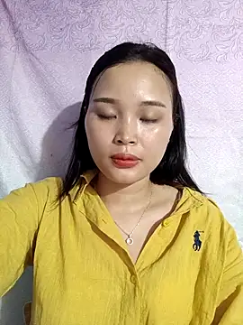 Snapshot of Lili_lovely chatting on October 5, 2025, 8:16 am Lili lovely online show from October 5, 2025, 8:16 am