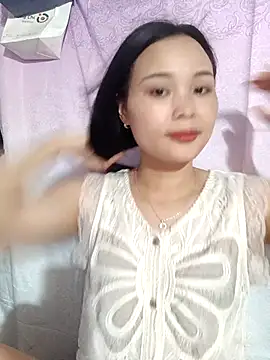 Snapshot of Lili_lovely chatting on September 24, 2025, 7:04 am Lili lovely online show from September 24, 2025, 7:04 am