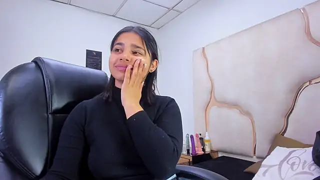 Snapshot of ScarletDoll chatting on October 19, 2025, 2:47 am ScarletDoll online show from October 19, 2025, 2:47 am