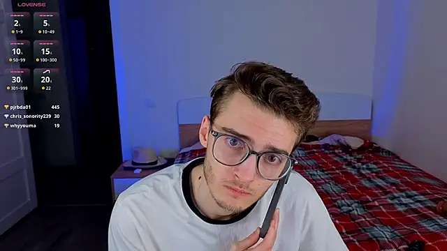 spider    man online show from April 15, 2026, 7:58 pm