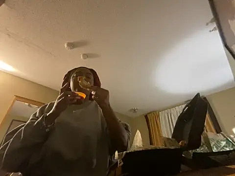 princesslivv online show from October 8, 2025, 6:26 am