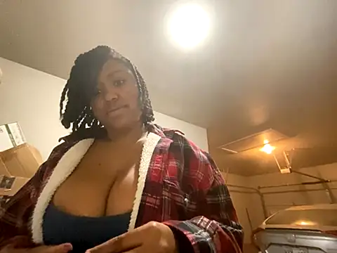 princesslivv online show from November 19, 2025, 8:20 pm