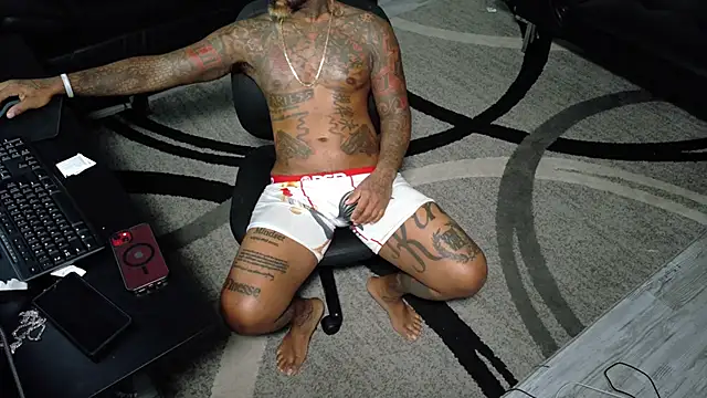 Snapshot of SLANGONDEMHOES chatting on September 24, 2025, 11:39 am SLANGONDEMHOES online show from September 24, 2025, 11:39 am