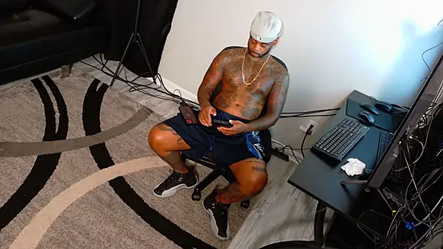 Snapshot of SLANGONDEMHOES chatting on October 26, 2025, 12:38 pm SLANGONDEMHOES online show from October 26, 2025, 12:38 pm