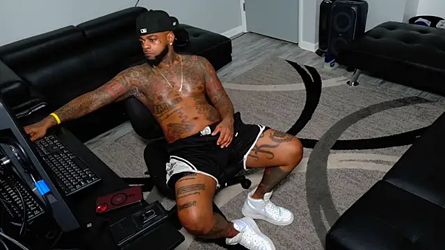 SLANGONDEMHOES online show from February 5, 2026, 10:05 pm