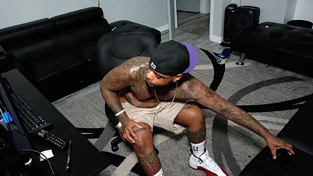 SLANGONDEMHOES online show from February 12, 2026, 7:13 pm