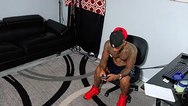 Snapshot of SLANGONDEMHOES chatting on October 29, 2025, 10:31 pm SLANGONDEMHOES online show from October 29, 2025, 10:31 pm