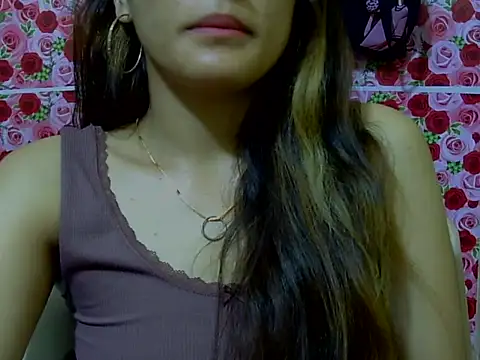 Amira90 online show from September 10, 2025, 3:33 pm